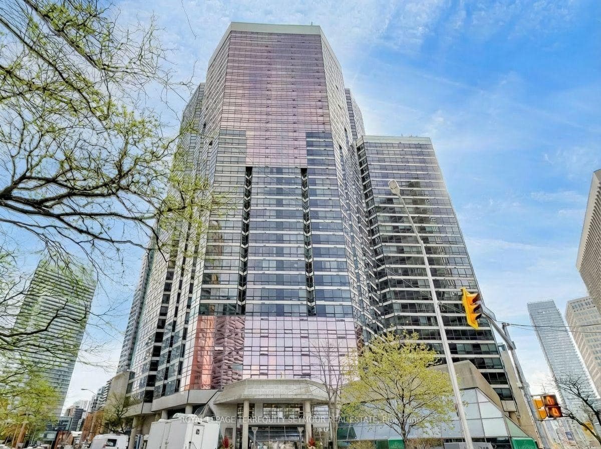 1001 Bay Street Unit 1407, Downtown Toronto / Waterfront, ON M5S 3A6 - Photo 1