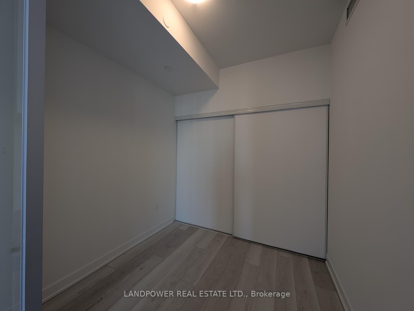 1 Quarrington Lane Unit 1601, Don Mills / Parkwoods / Victoria Village, ON M3C 0S4 - Photo 1