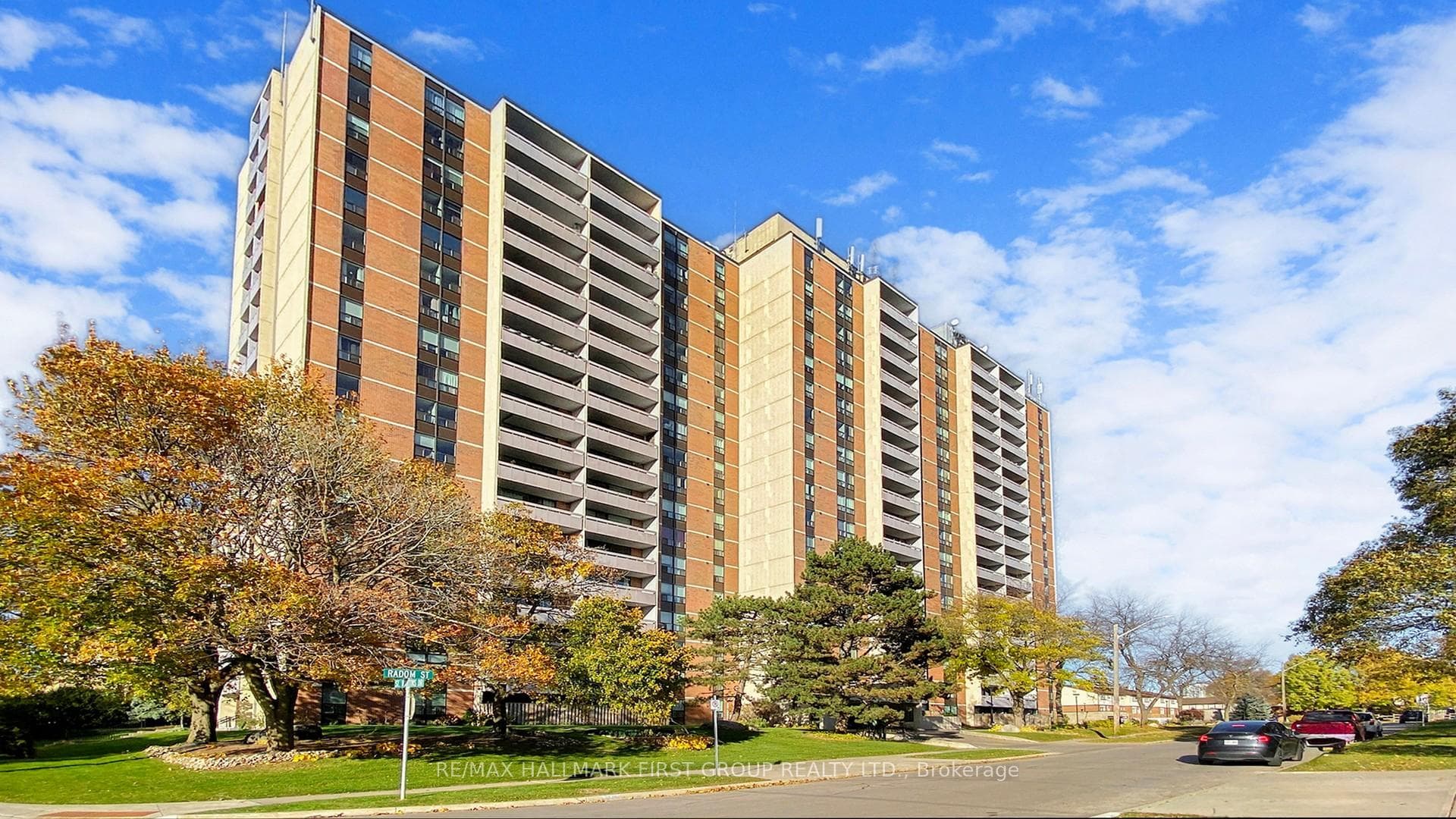 1210 Radom Street Unit 509, Pickering, ON L1W 2Z3 - Photo 1