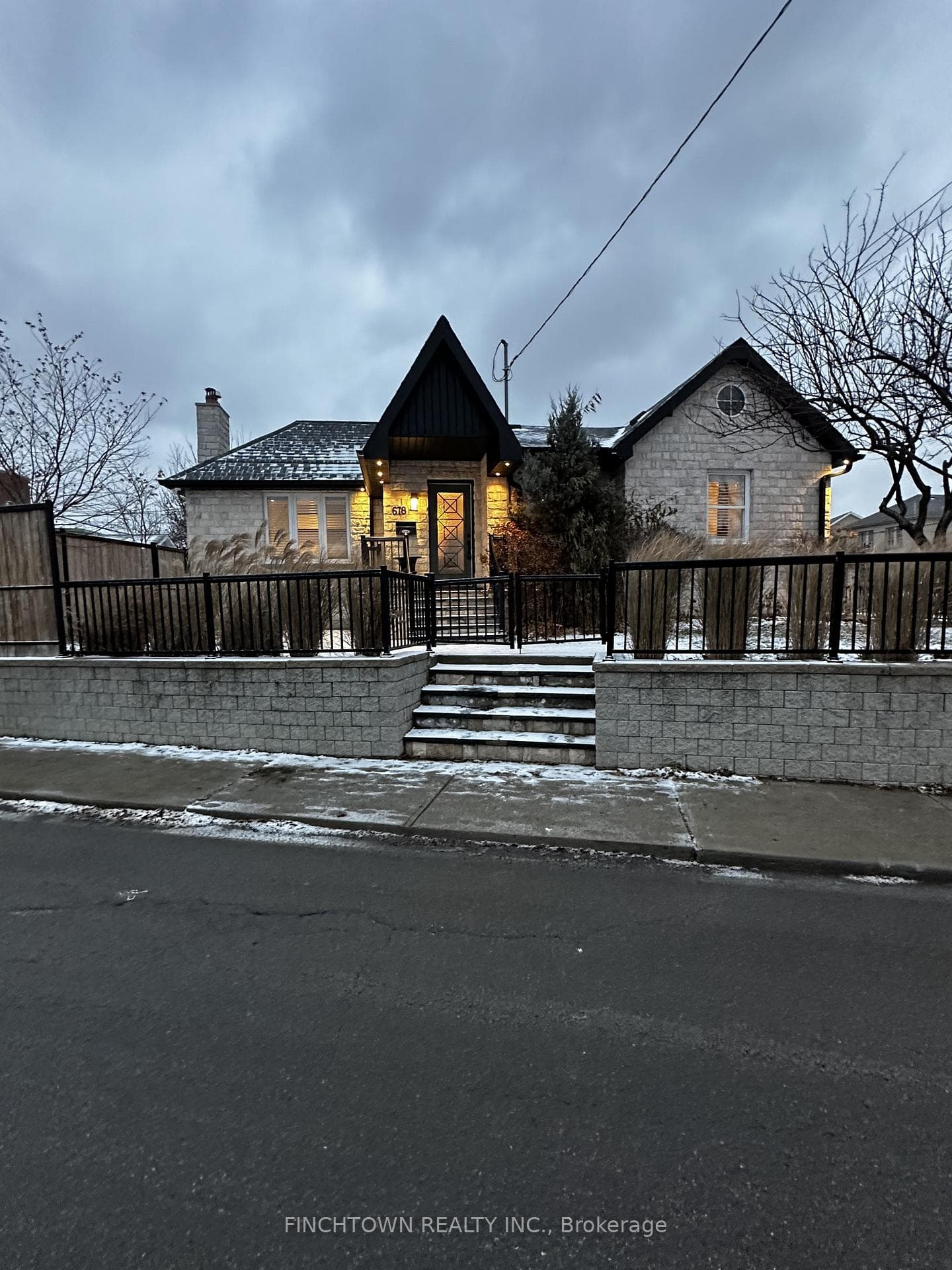 678 Old Weston Road, Keelesdale / Eglinton West, ON M6N 3B8 - Photo 1