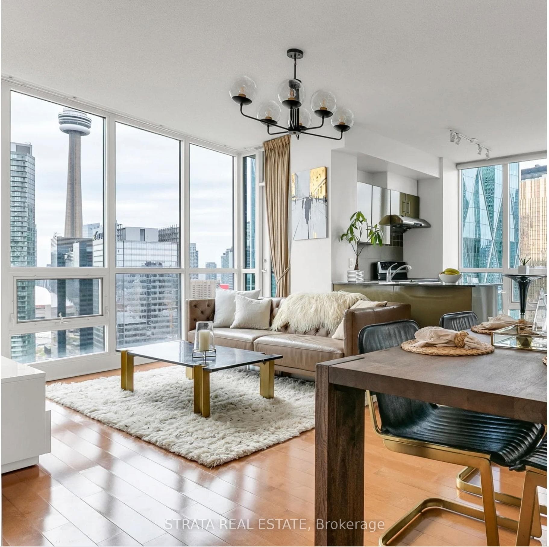 16 Yonge Street Unit 3602, Toronto C01