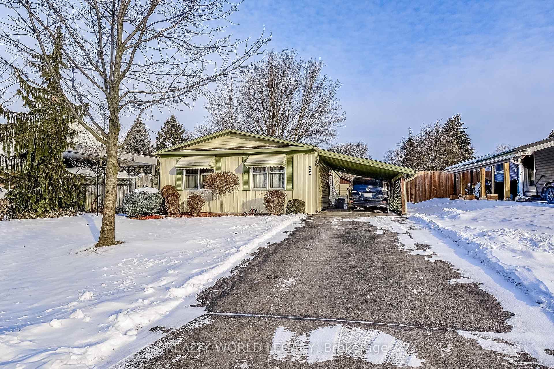 921 Sunset Boulevard, Woodstock, ON N4S 4A5 - Photo 1