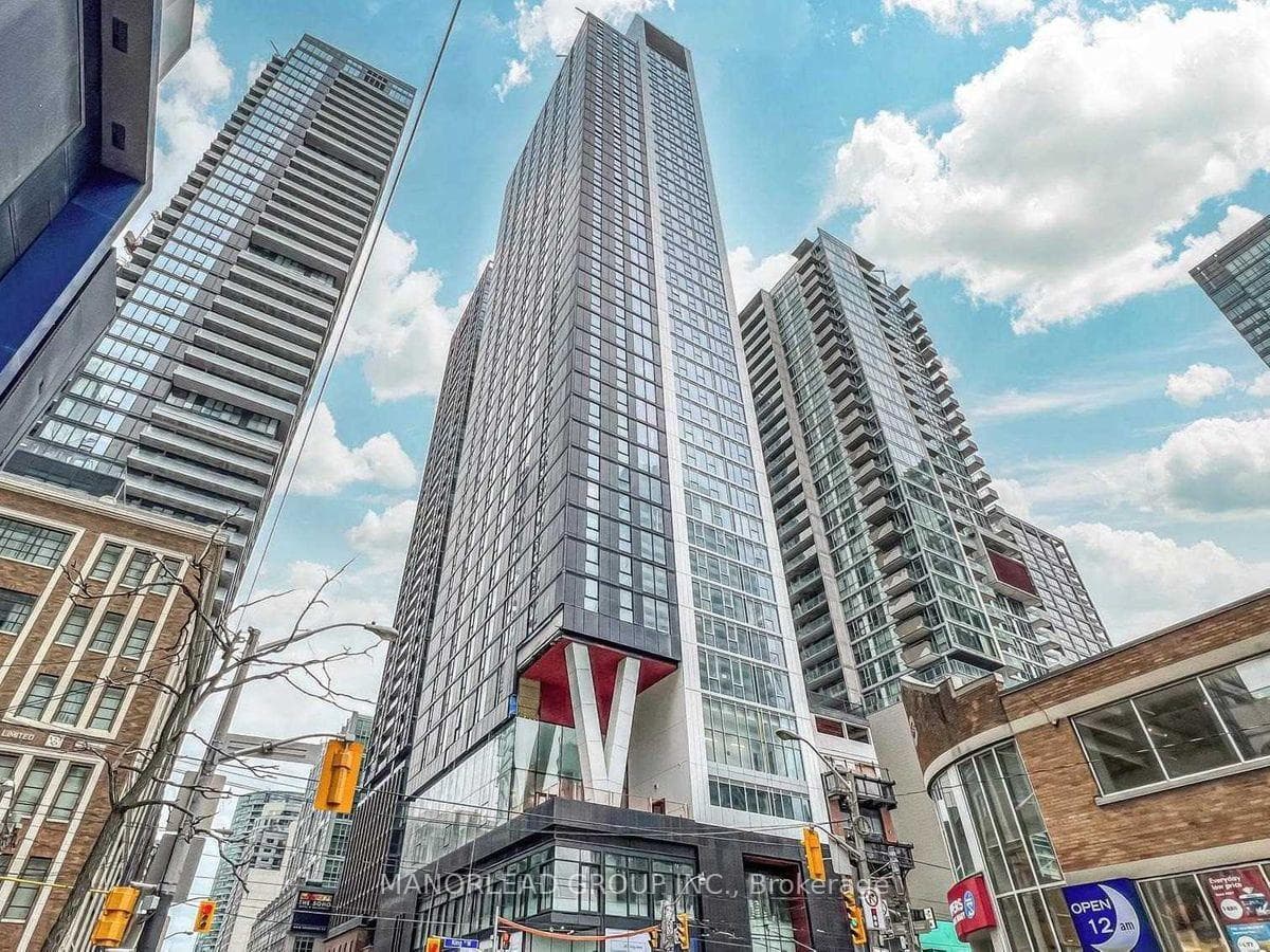 357 King Street Unit 1404, Downtown Toronto / Waterfront, ON M5V 0S7 - Photo 1