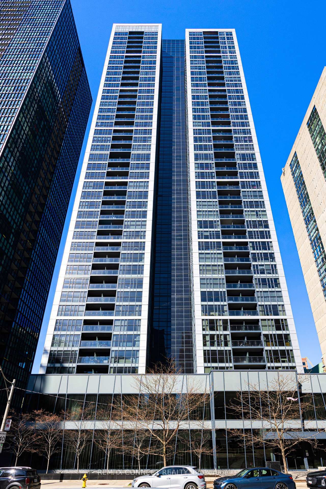 28 Ted Rogers Way Unit 1012, Regent Park / Cabbagetown / St. James Town, ON M4Y 2J4 - Photo 1