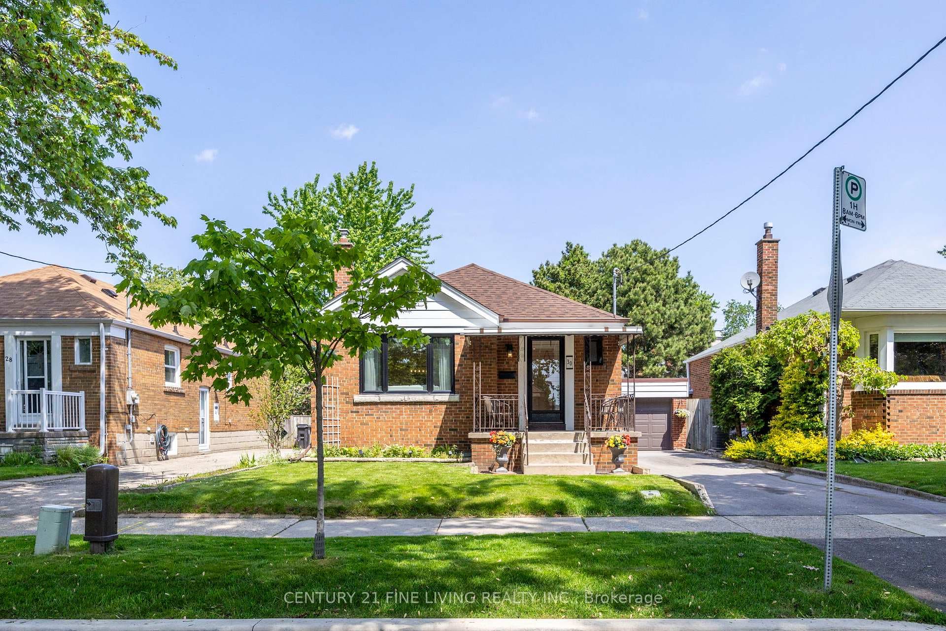 30 Boyd Avenue, Toronto W04