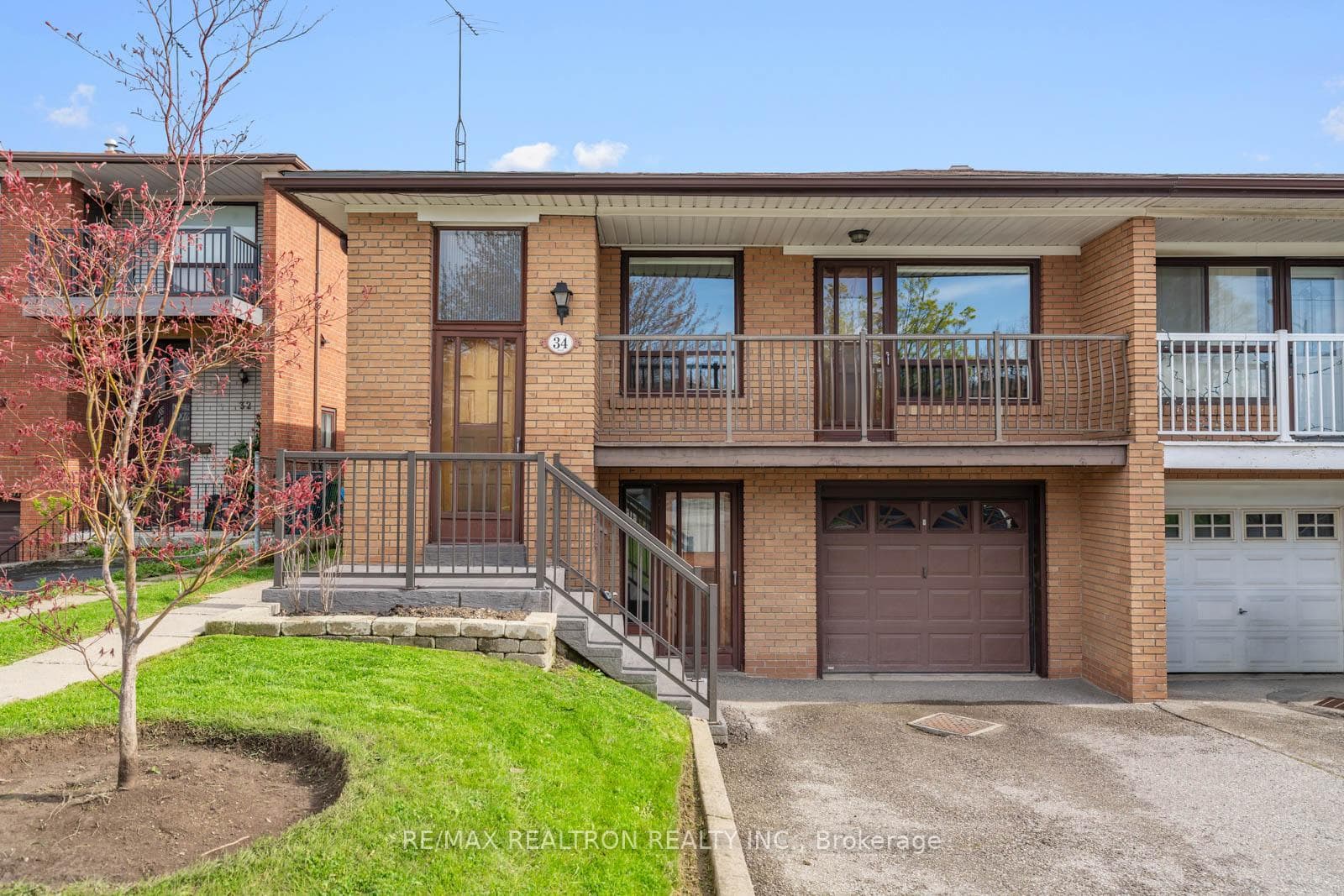 34 Tillplain Road, North York (Bathurst Manor / Clanton Park), ON M3H 5R2 - Photo 1