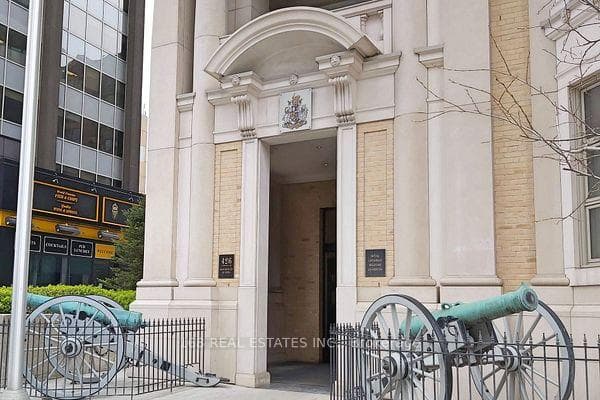 426 University Avenue Unit 3503, Downtown Toronto / Waterfront, ON M5G 1S9 - Photo 1