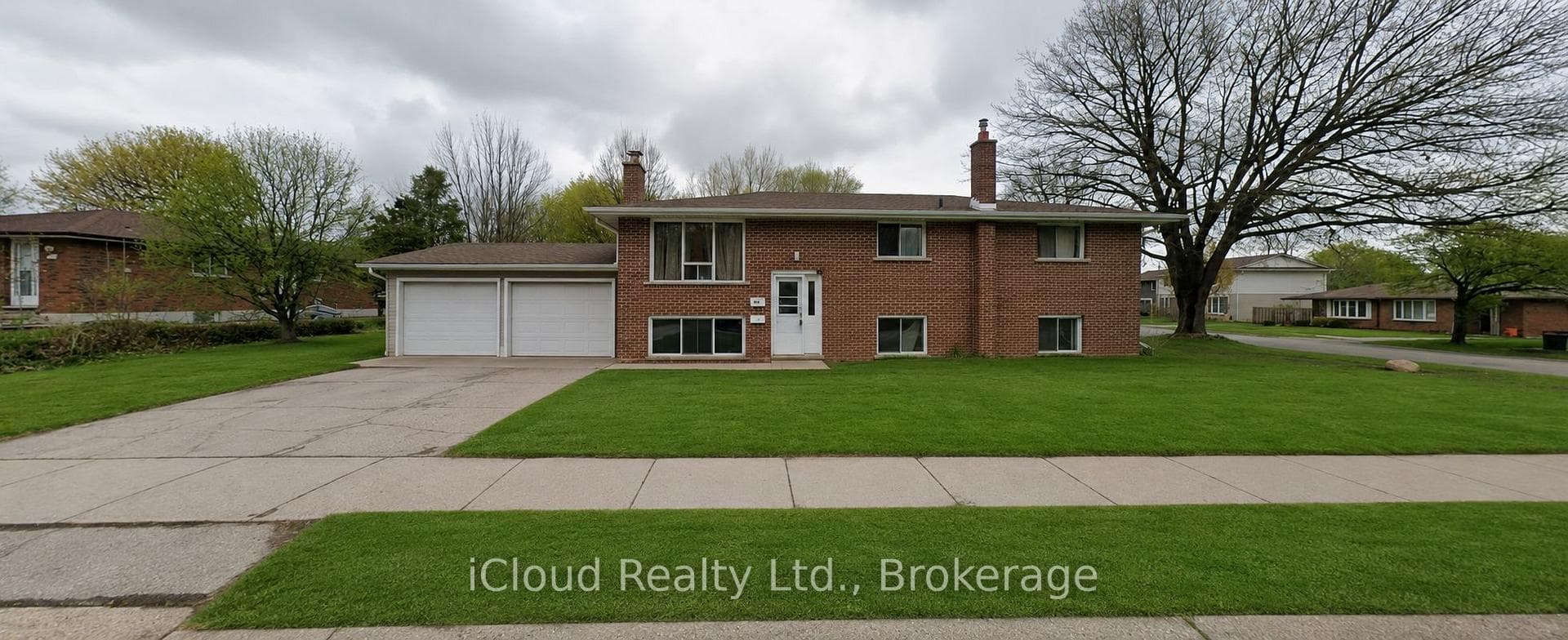 536 Glen Forrest Boulevard, Waterloo, ON N2L 4J2 - Photo 1