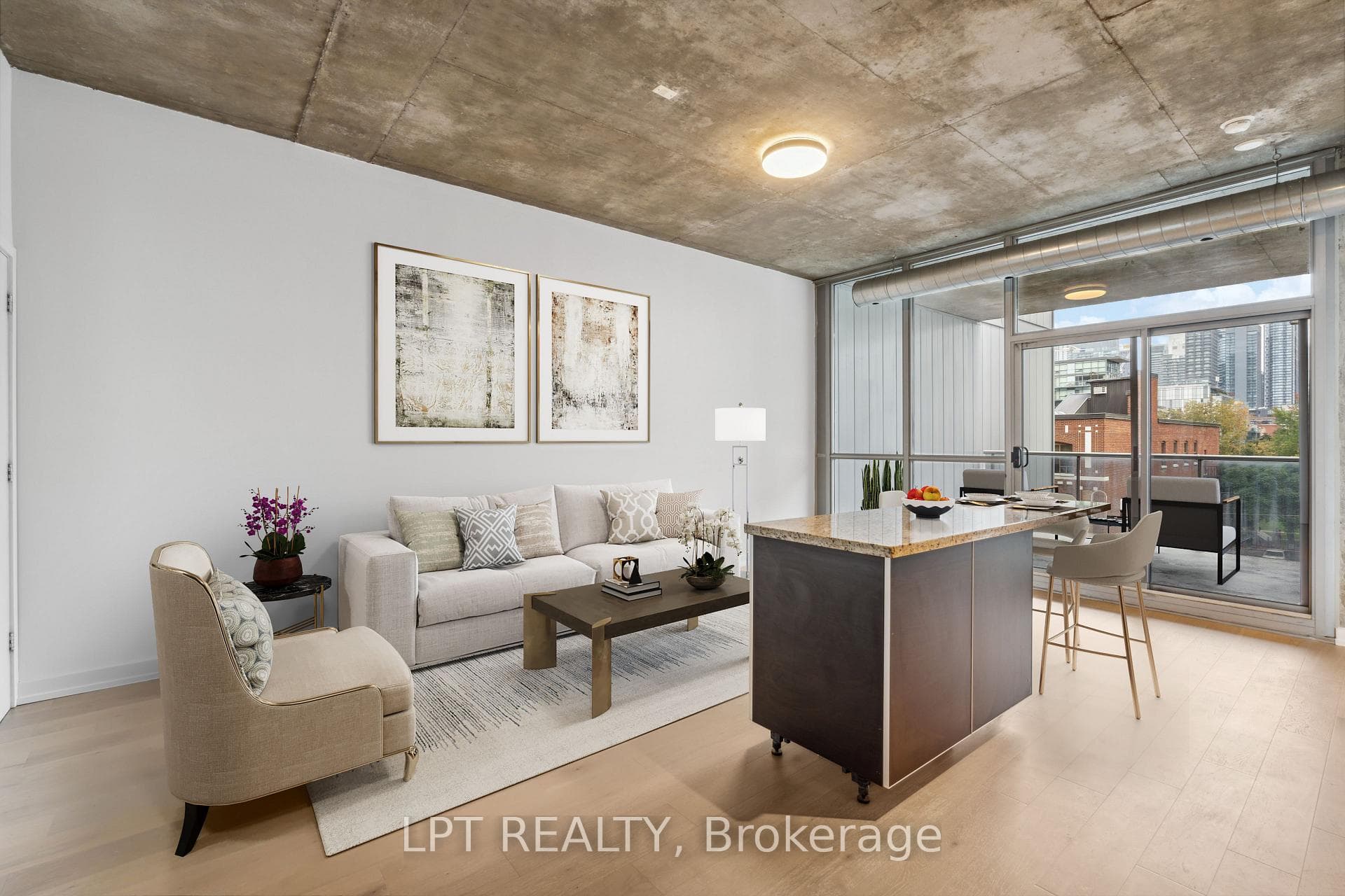 60 Bathurst Street Unit 507, Downtown Toronto / Waterfront, ON M5V 2P4 - Photo 1