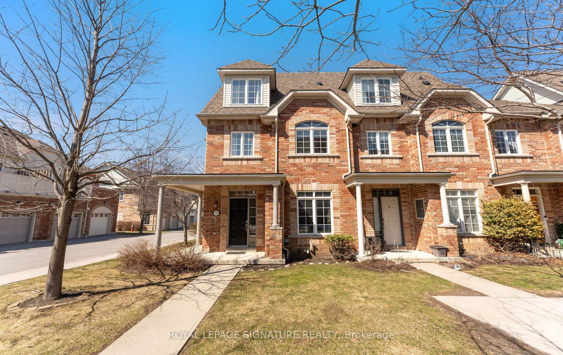 23 Yewtree Way, Whitby, ON L1R 0C7 - Photo 1