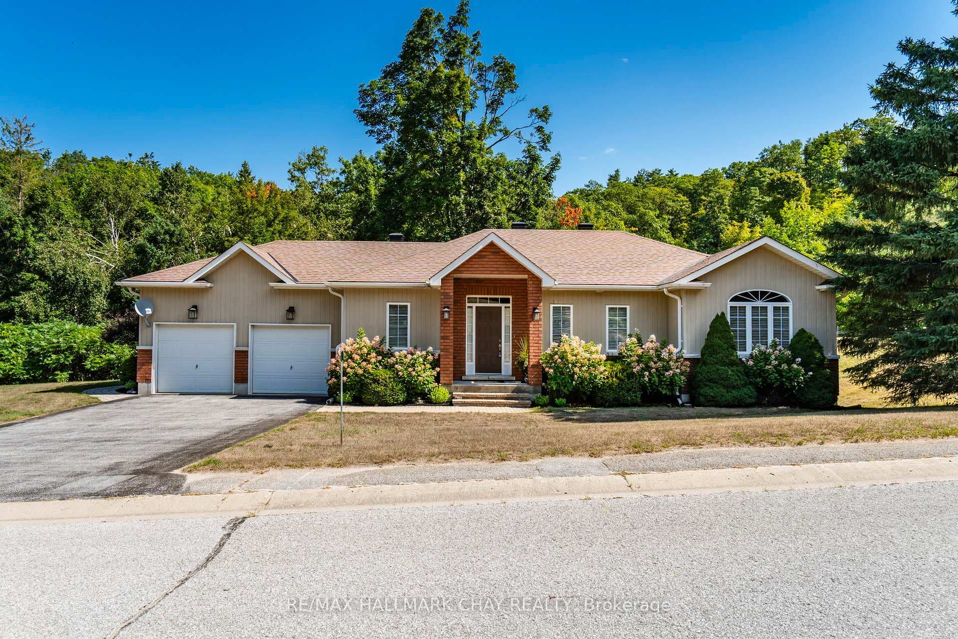 32 Valleycrest Drive, Oro-Medonte