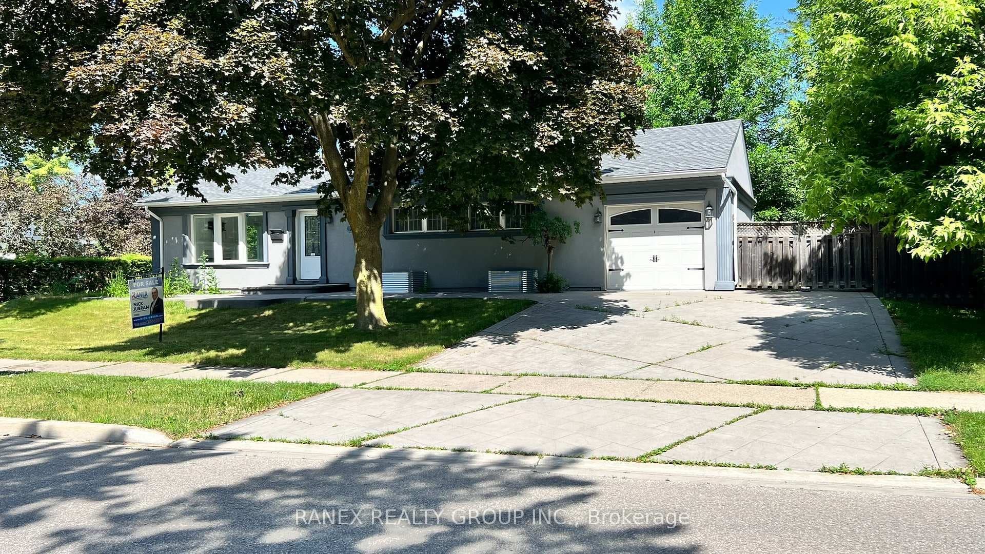 76 Eldomar Avenue, Brampton, ON L6W 1R3 - Photo 1