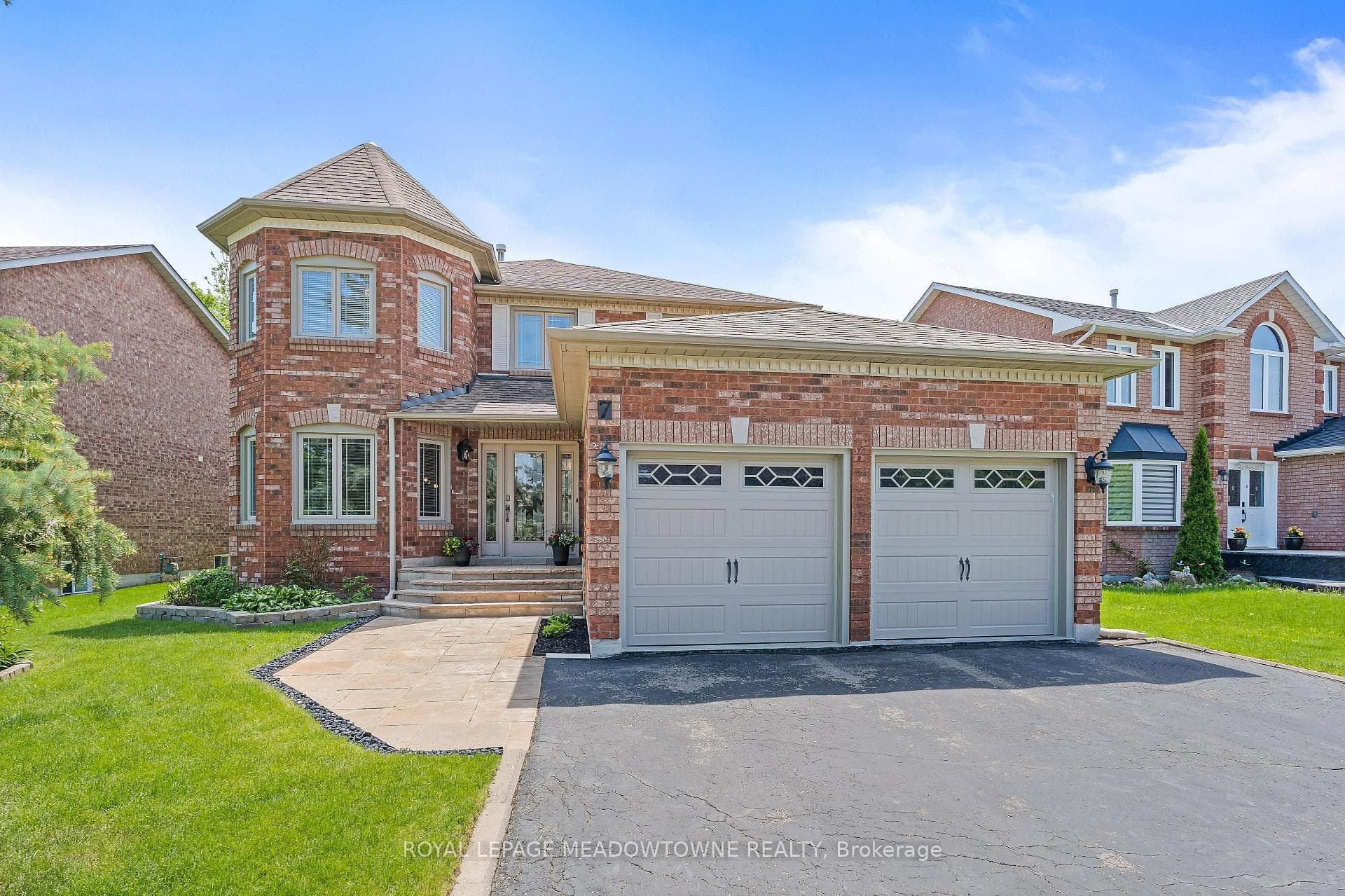 7 Eaton Street, Halton Hills, ON L7G 5J9 - Photo 1