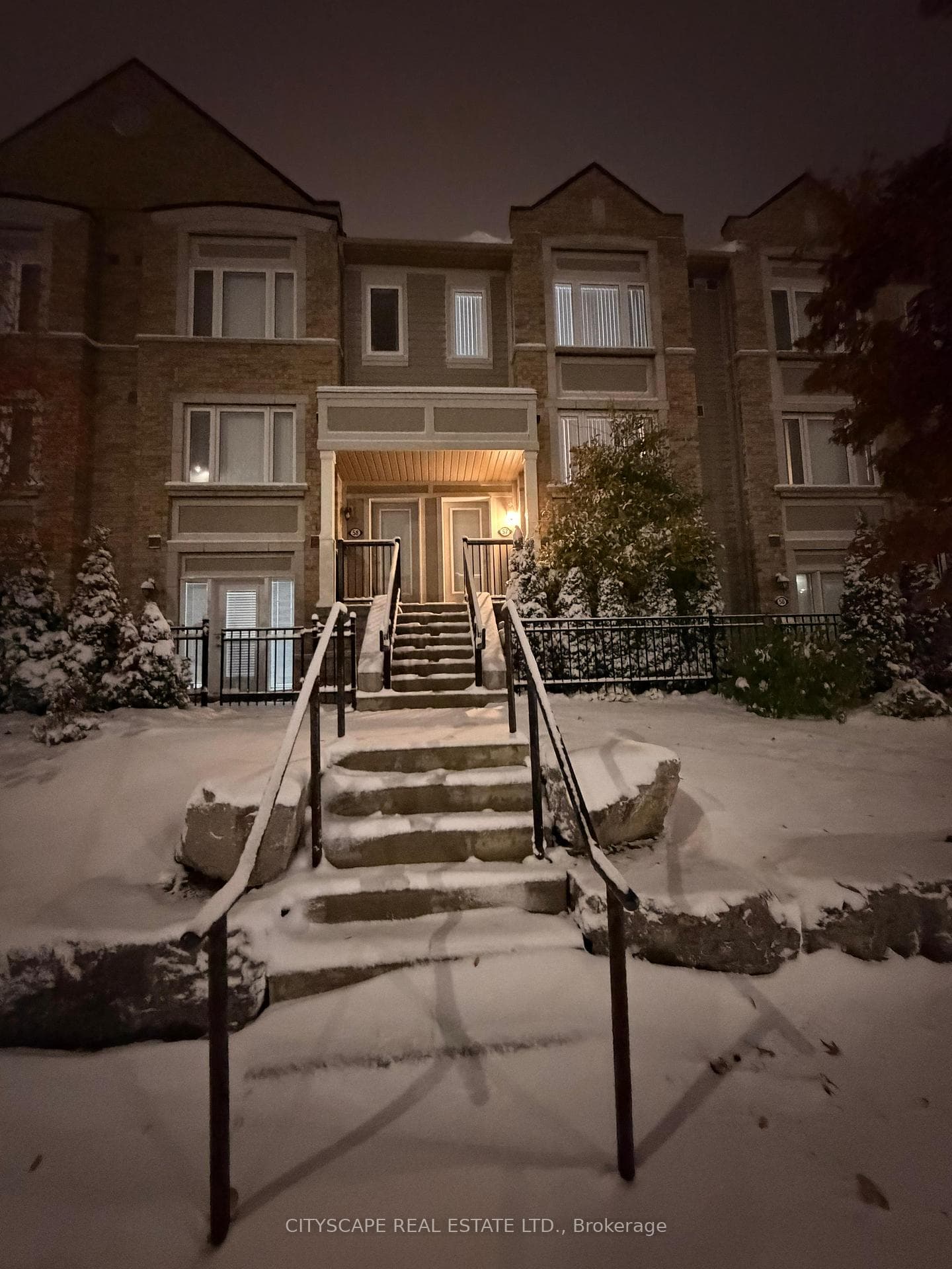 250 Sunny Meadow Boulevard Unit 57, Brampton, ON L6R 3Y6 - Photo 1