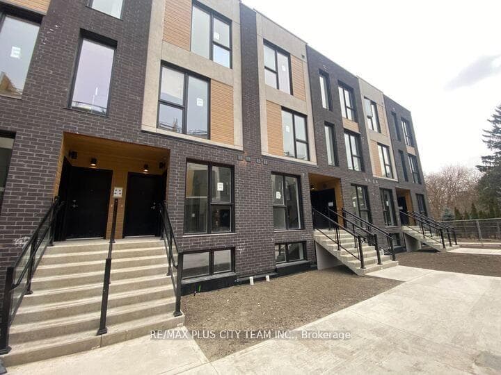 176 Clonmore Drive Unit BlkA#16, Birch Cliff / Cliffside, ON M1N 0B9 - Photo 1