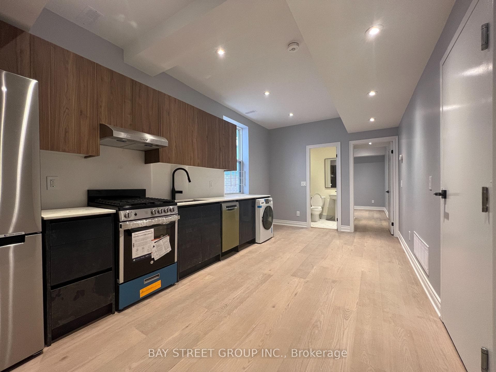 2386 Lake Shore Boulevard Unit 203, Liberty Village / Parkdale / South Parkdale, ON M8V 1C3 - Photo 1