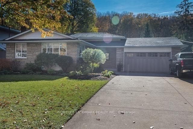 196 Lockhart Drive, St. Catharines, ON L2T 1W4 - Photo 1