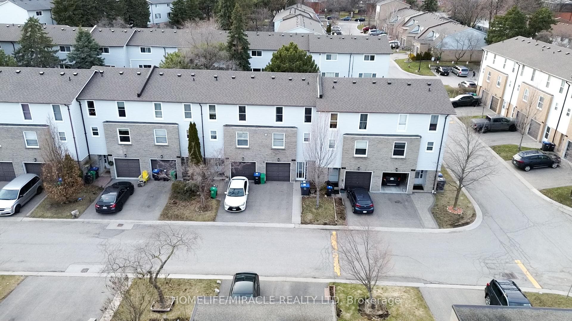 2440 Bromsgrove Road Unit 64, Mississauga, ON L5J 4J7 - Photo 1