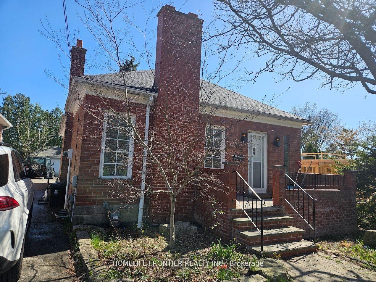 205 Burnett Avenue, Thornhill / Willowdale, ON M2N 1V7 - Photo 1