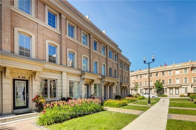 20 Hargrave Lane Unit 4, Bridle Path / York Mills / Hoggs Hollow, ON M4N 0A4 - Photo 1