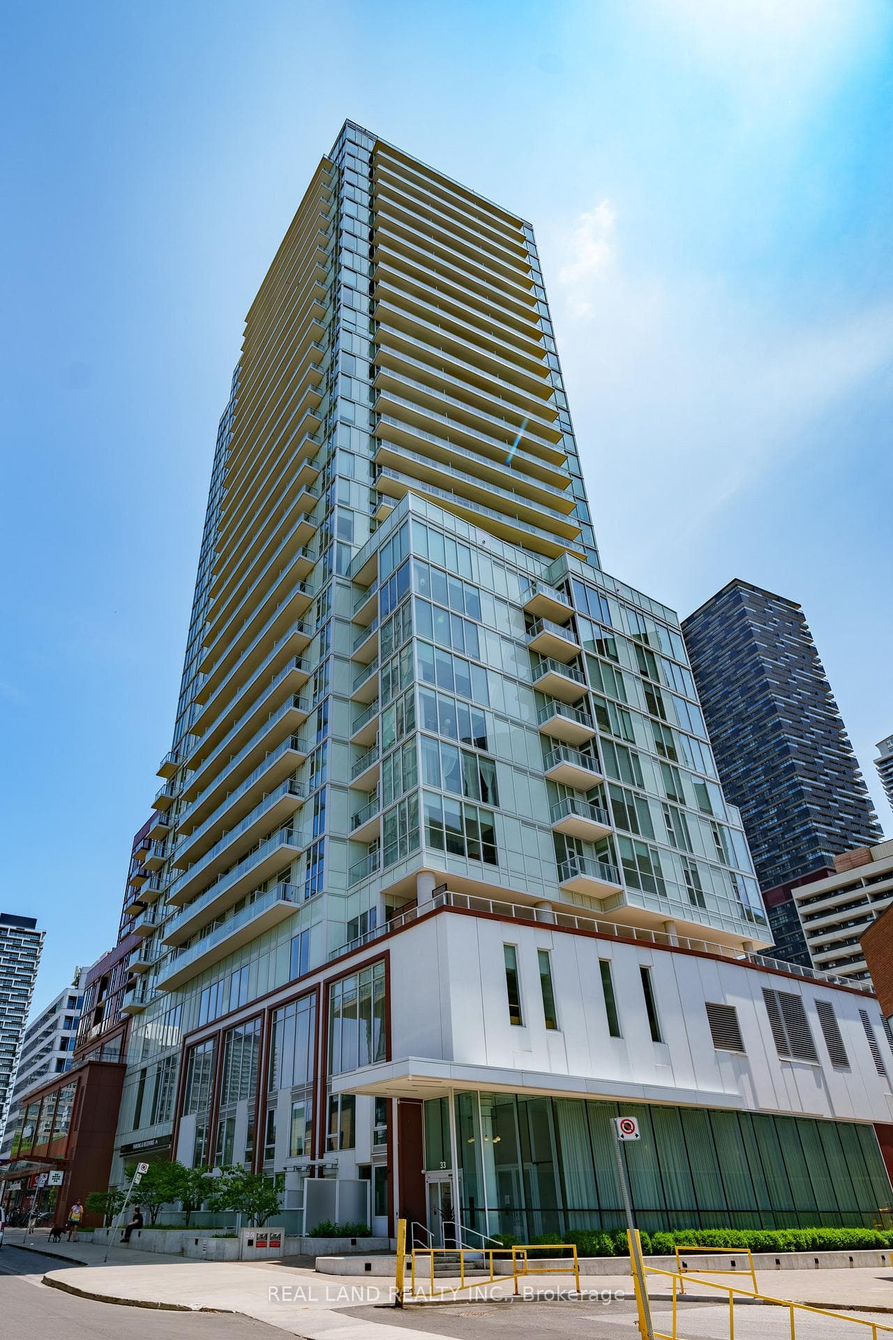 33 Helendale Avenue Unit 814, Forest Hill / Deer Park, ON M4R 0A4 - Photo 1