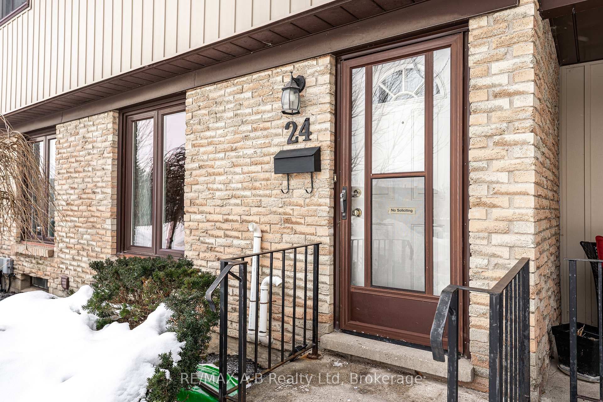 91 Avonwood Drive Unit 24, Stratford, ON N4Z 1B2 - Photo 1