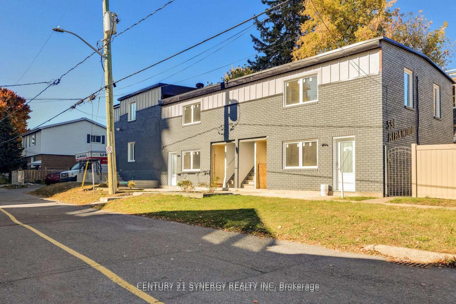 598 Kirkwood Avenue Unit 1, Westboro - Hampton Park, ON K1Z 5X4 - Photo 1