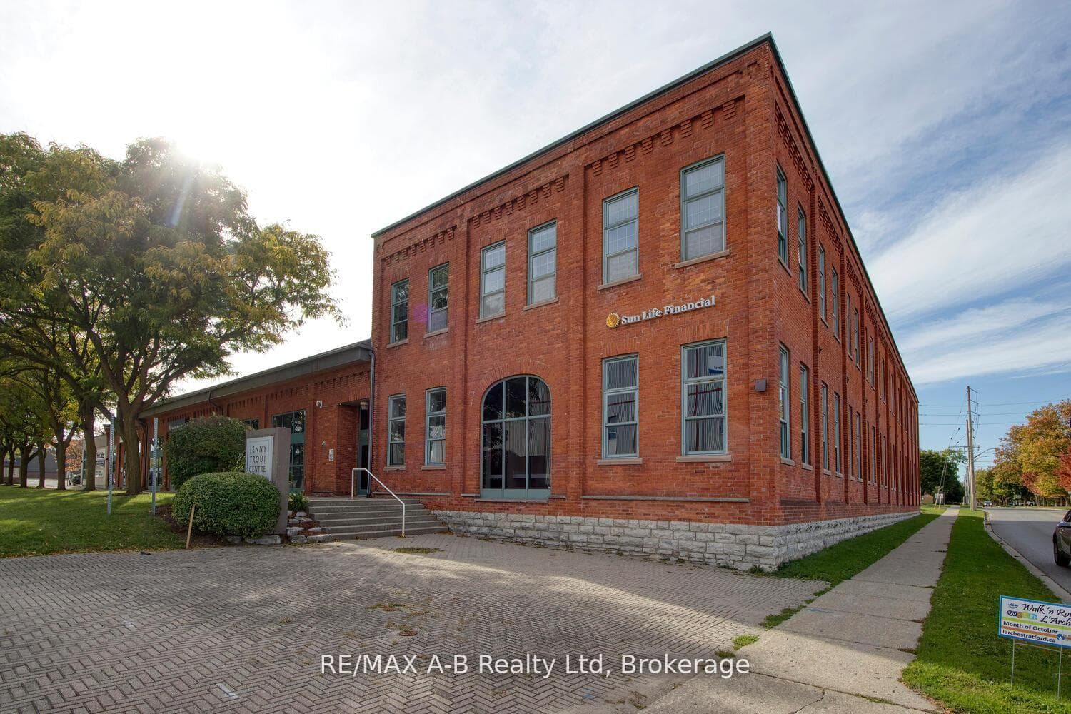 342 Erie Street Unit 202, Stratford, ON N5A 2N4 - Photo 1