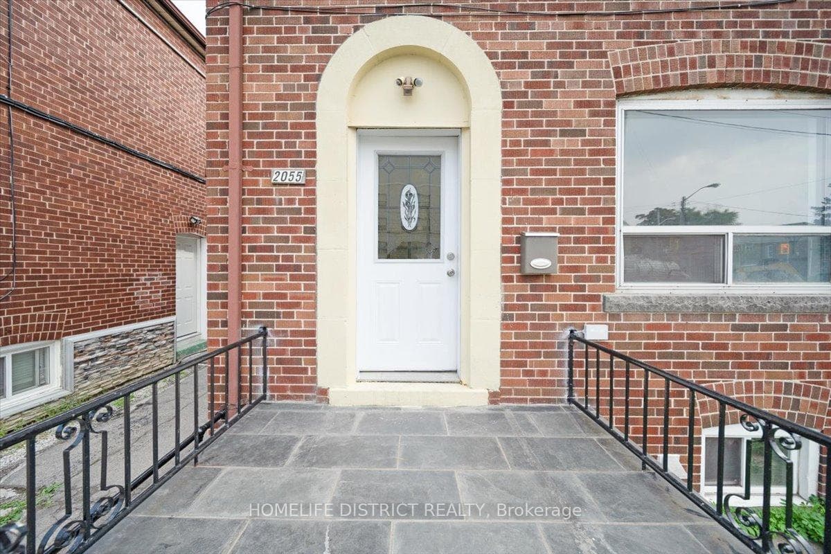2055 Eglinton Avenue, Keelesdale / Eglinton West, ON M6E 2K4 - Photo 1