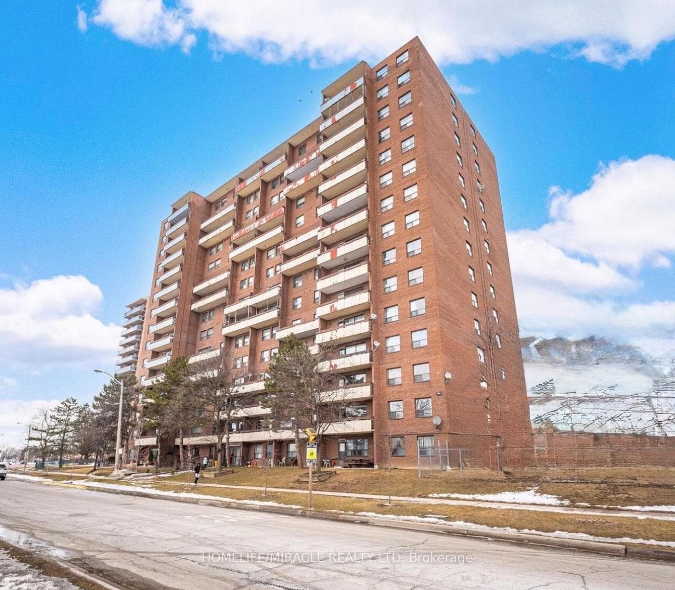 45 Silverstone Drive Unit 1509, Etobicoke (West Mall / Rexdale), ON M9V 4B1 - Photo 1