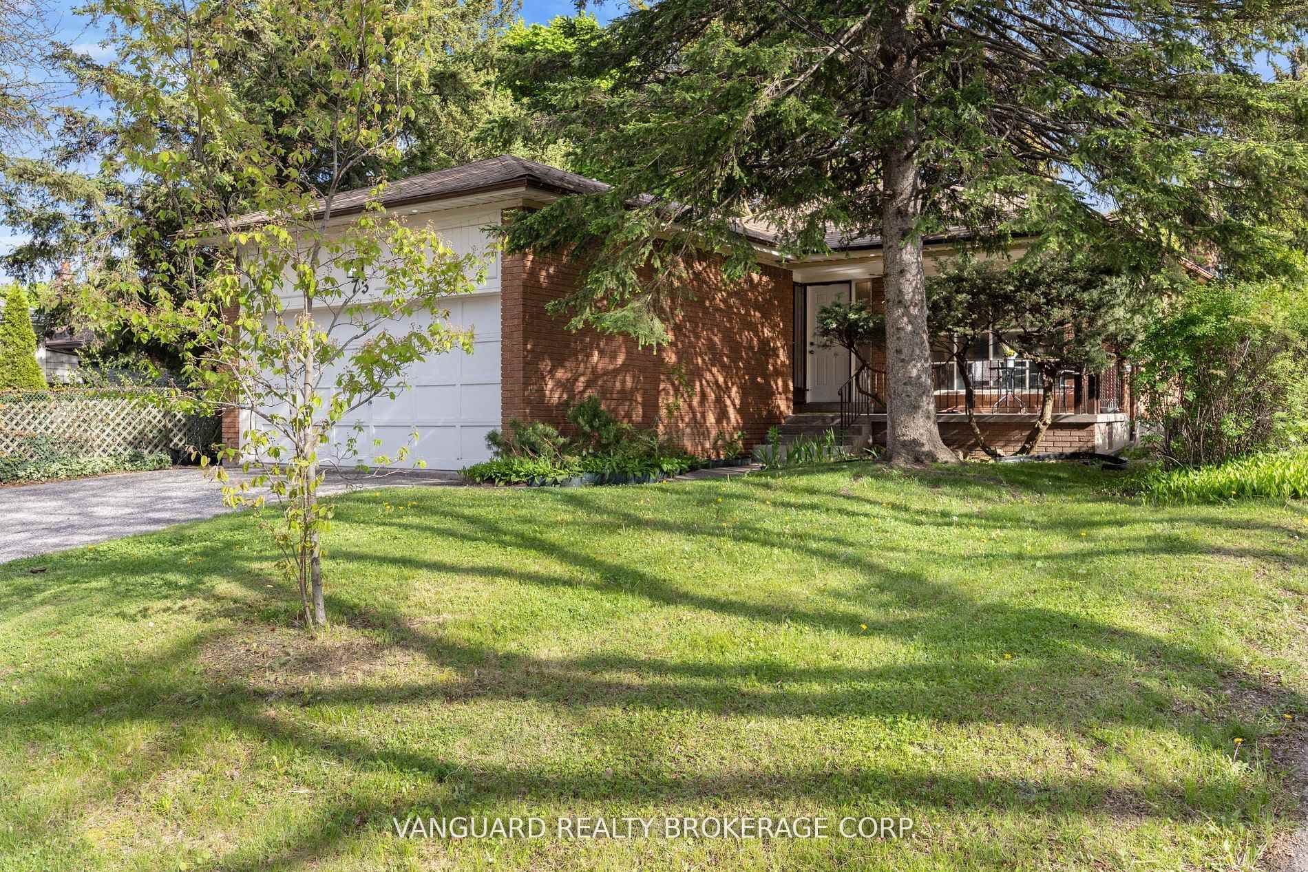 73 Centre Avenue Unit Main, Willowdale / Newtonbrook, ON M2M 2L5 - Photo 1