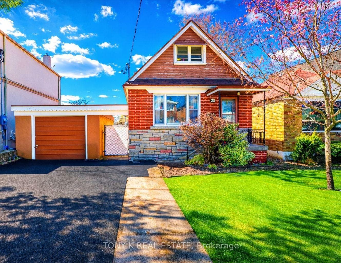 20 North Woodrow Boulevard, Dorset Park / Kennedy Park, ON M1K 1W1 - Photo 1