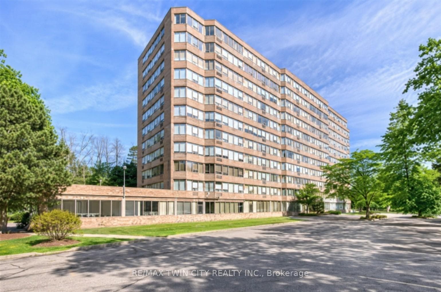 3227 King Street Unit 503, Kitchener, ON N2A 3Z9 - Photo 1