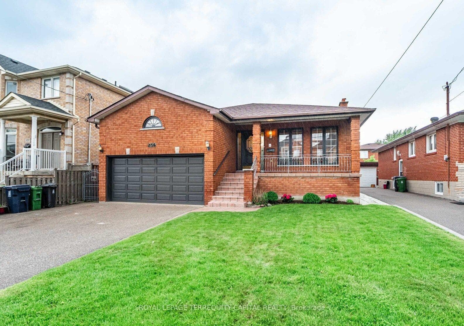 256 Cocksfield Avenue Unit Rm 2, North York (Bathurst Manor / Clanton Park), ON M3H 3T7 - Photo 1
