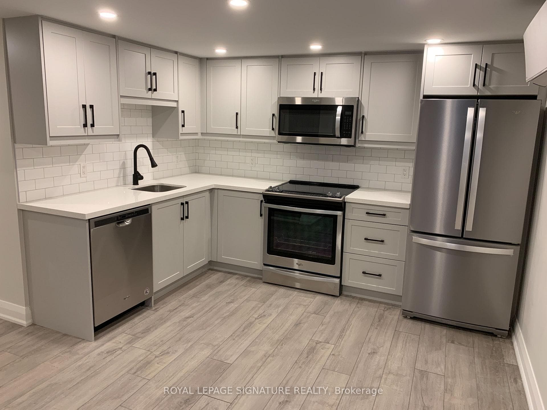 230 Gainsborough Road Unit Bsmt, The Beaches / Upper Beaches, ON M4L 3C6 - Photo 1