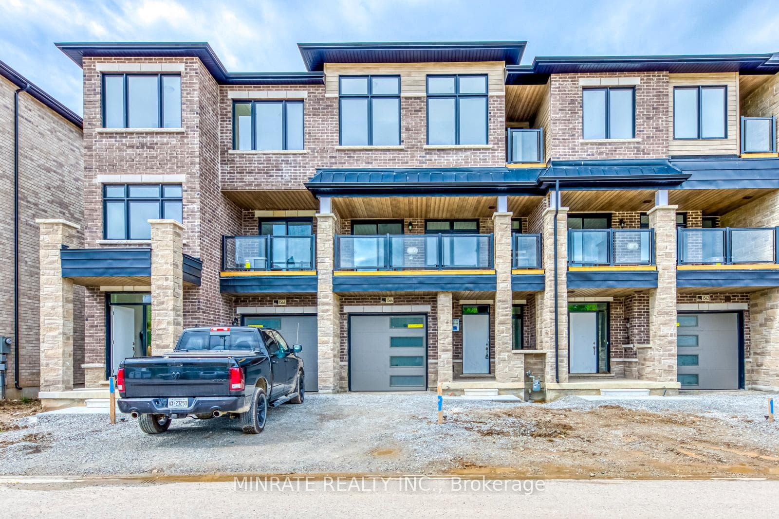 1544 Wellwood Terrace, Milton