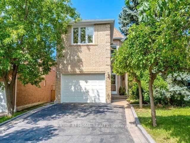 16 Marchwood Crescent, Richmond Hill, ON L4C 8M7 - Photo 1