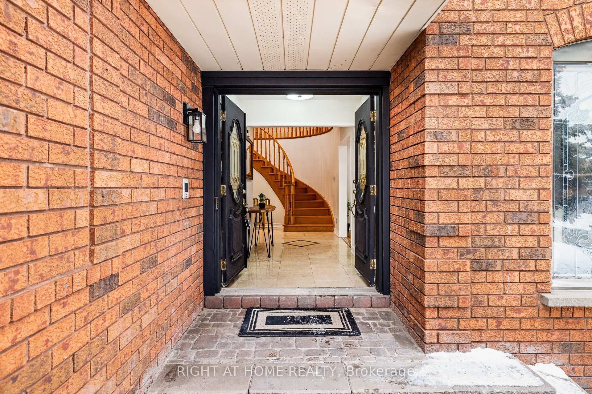 4469 Idlewilde Crescent, Mississauga, ON L5M 4E8 - Photo 1