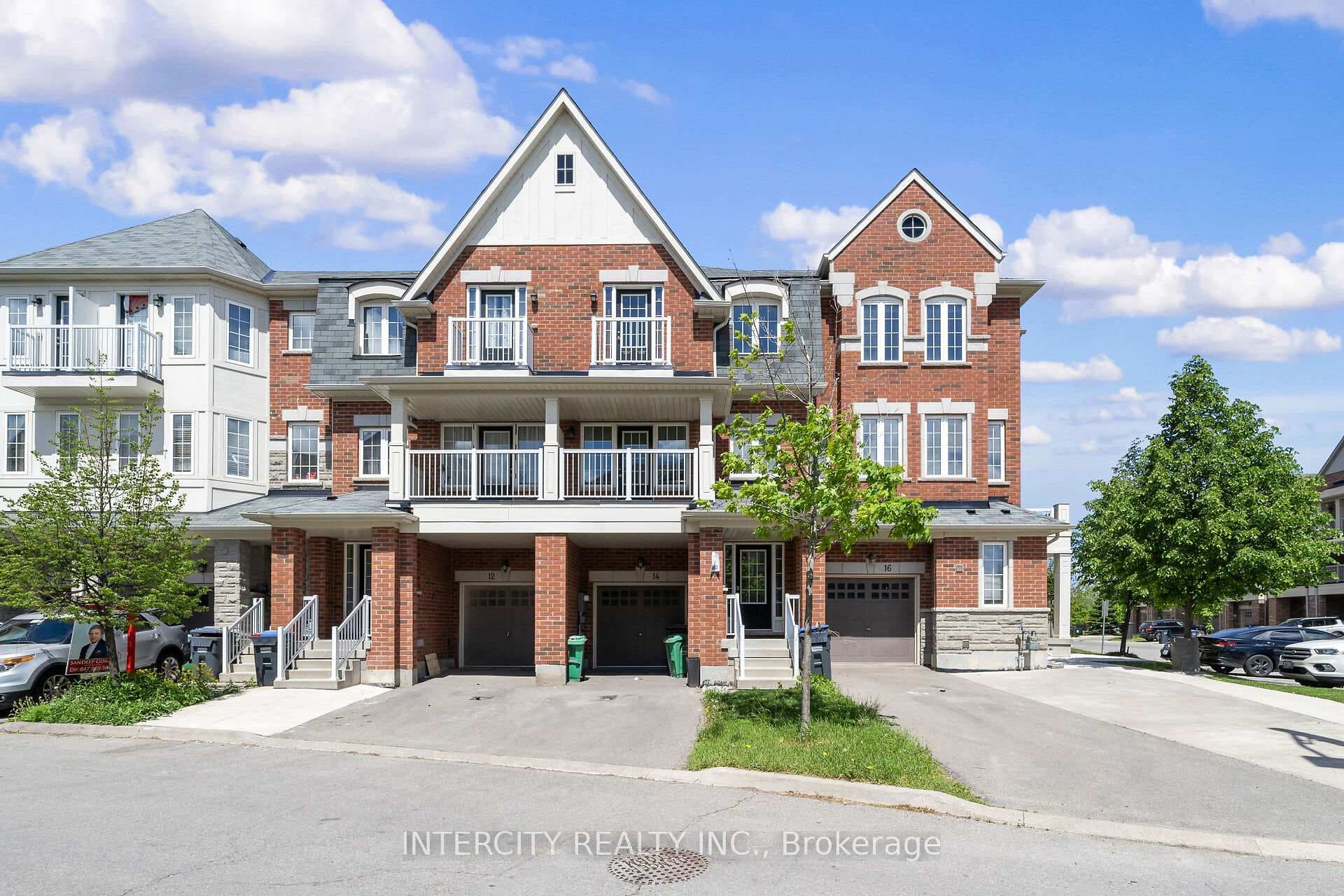 14 Rabbit Run Way, Brampton, ON L6Z 0J2 - Photo 1