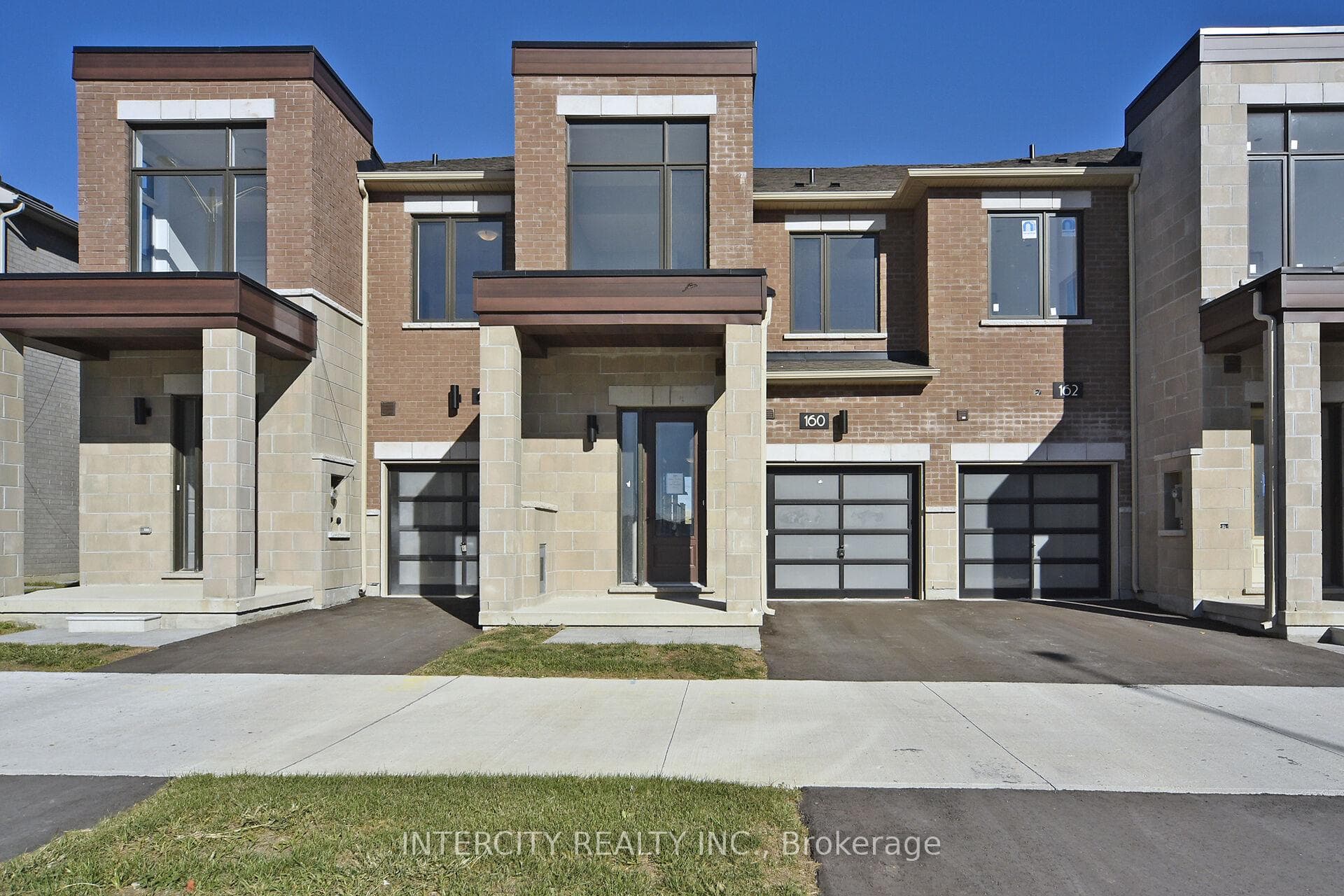 160 Mumbai Drive, Markham, ON L3S 3K5 - Photo 1