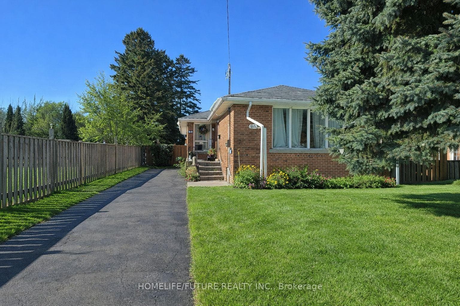 90 Dewey Drive, Dorset Park / Kennedy Park, ON M1R 3K9 - Photo 1