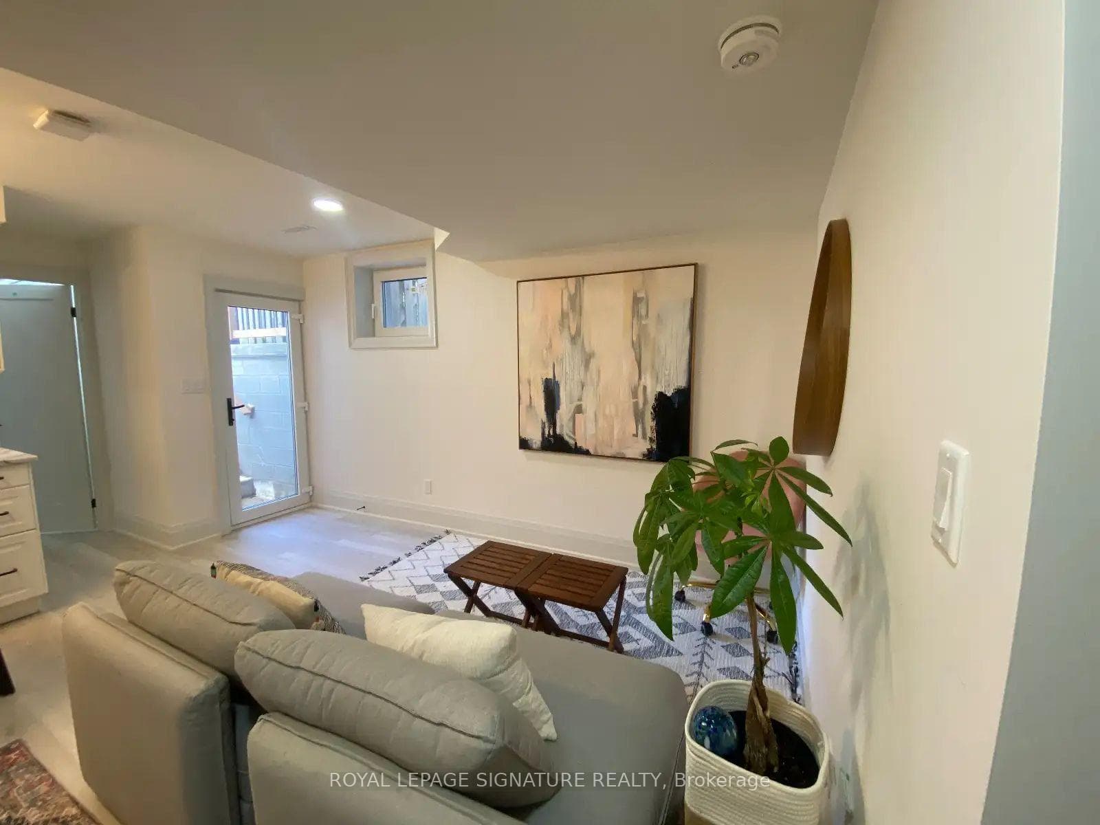 9 Hazelwood Avenue Unit Lower, Riverdale / Leslieville, ON M4J 1K4 - Photo 1
