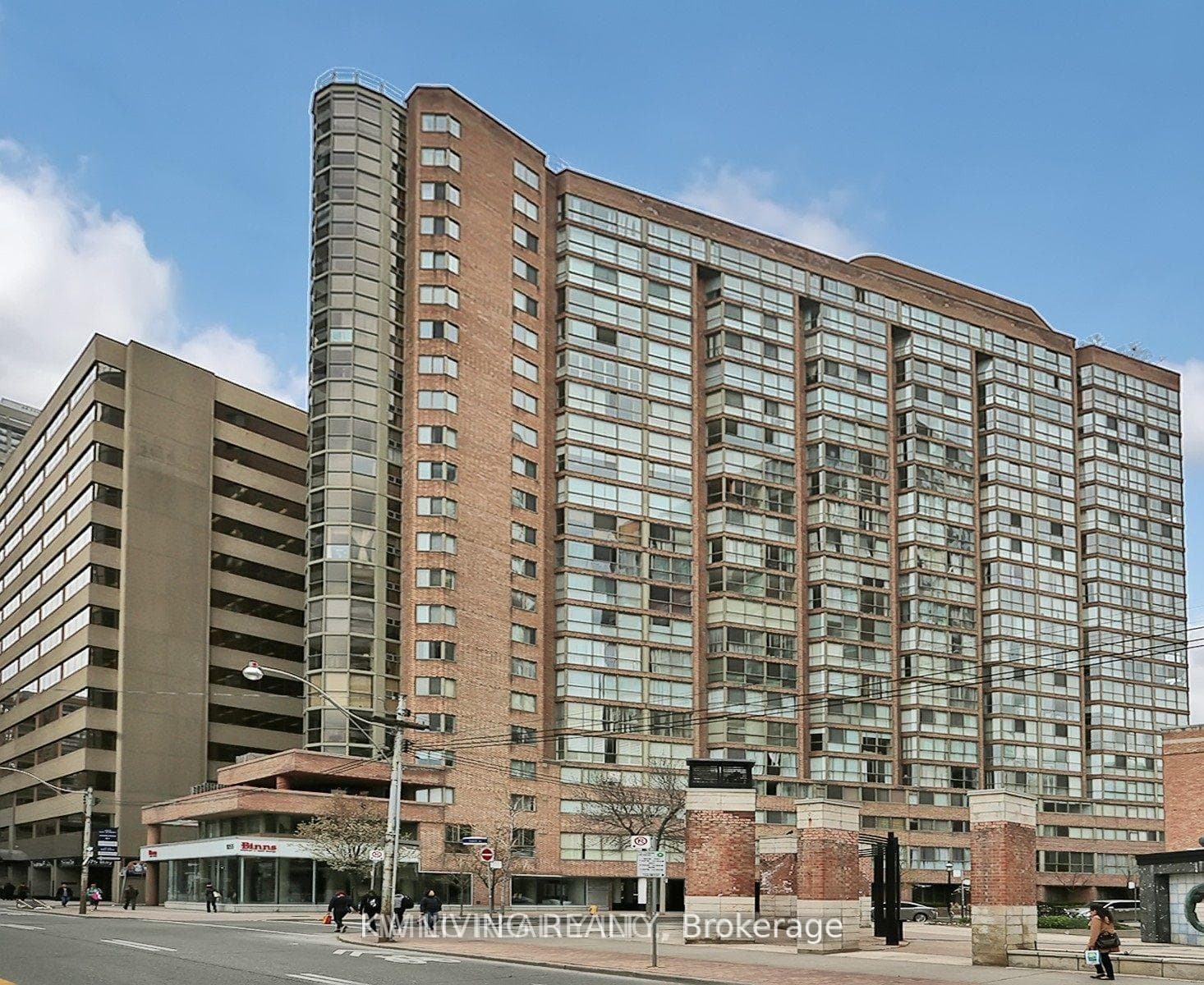 1055 Bay Street Unit 2216, Downtown Toronto / Waterfront, ON M5S 3A3 - Photo 1