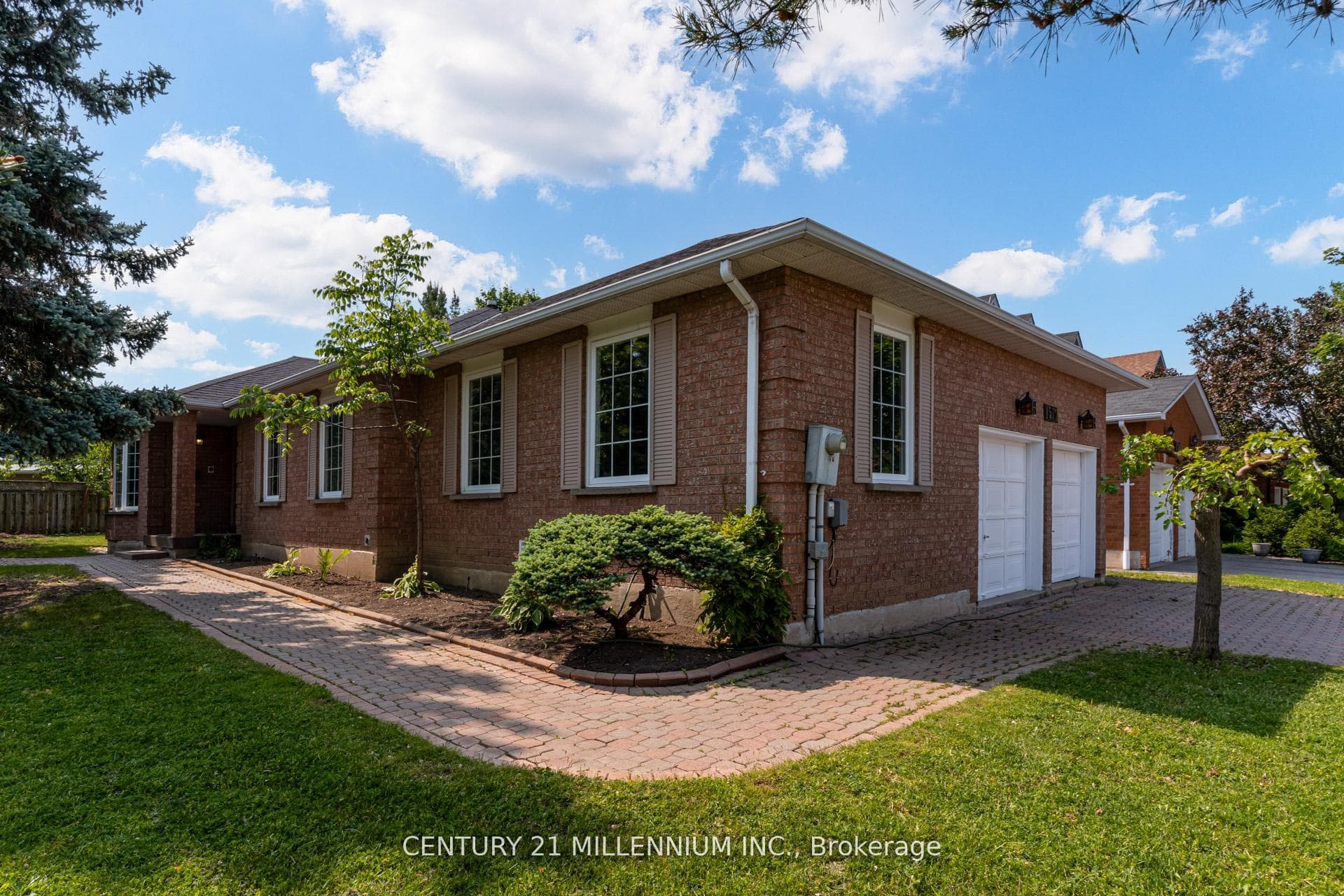 1572 Cartier Court, Mississauga, ON L5M 4B3 - Photo 1
