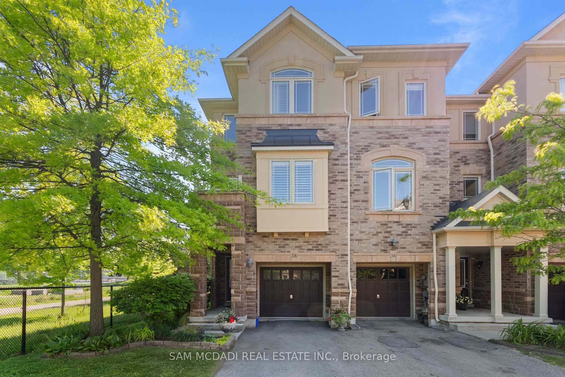 6625 Falconer Drive Unit 38, Mississauga, ON L5N 0C8 - Photo 1