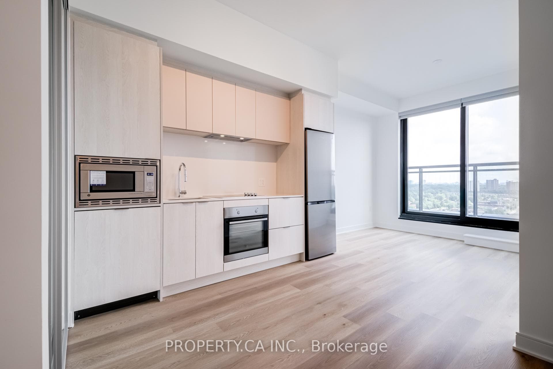86 Dundas Street Unit 1705, Mississauga, ON L5A 0B1 - Photo 1