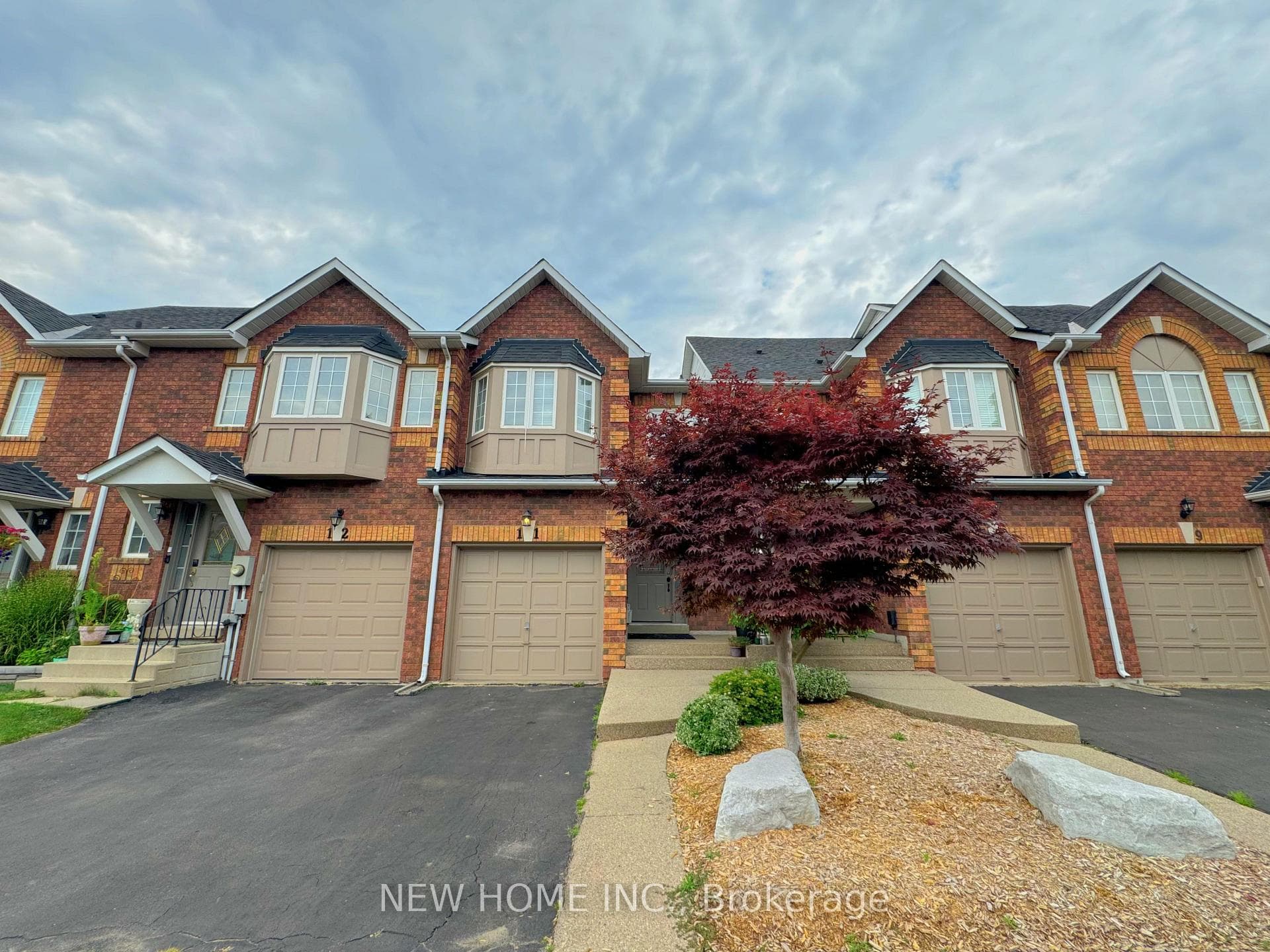 1425 Abbeywood Drive Unit 11, Oakville, ON L6M 3R3 - Photo 1