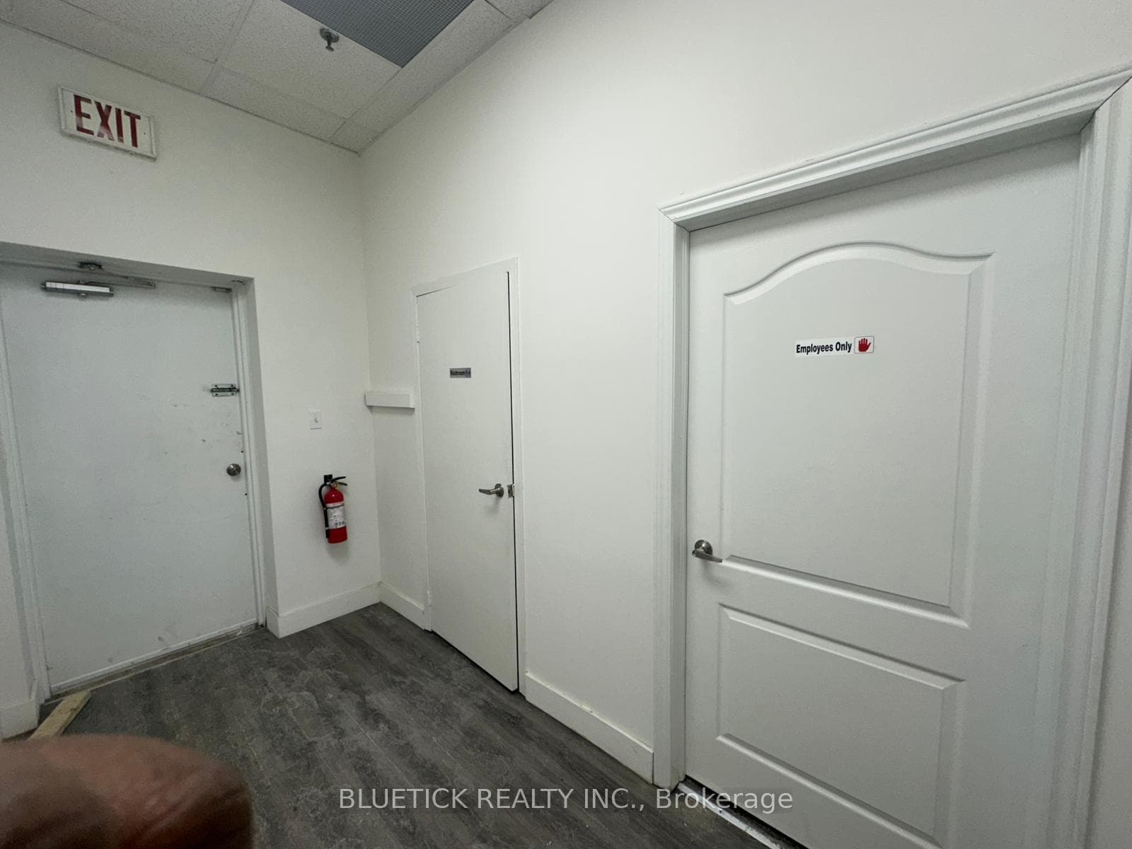 2687 Kipling Avenue Unit 6, Etobicoke (West Mall / Rexdale), ON M9V 5G6 - Photo 1