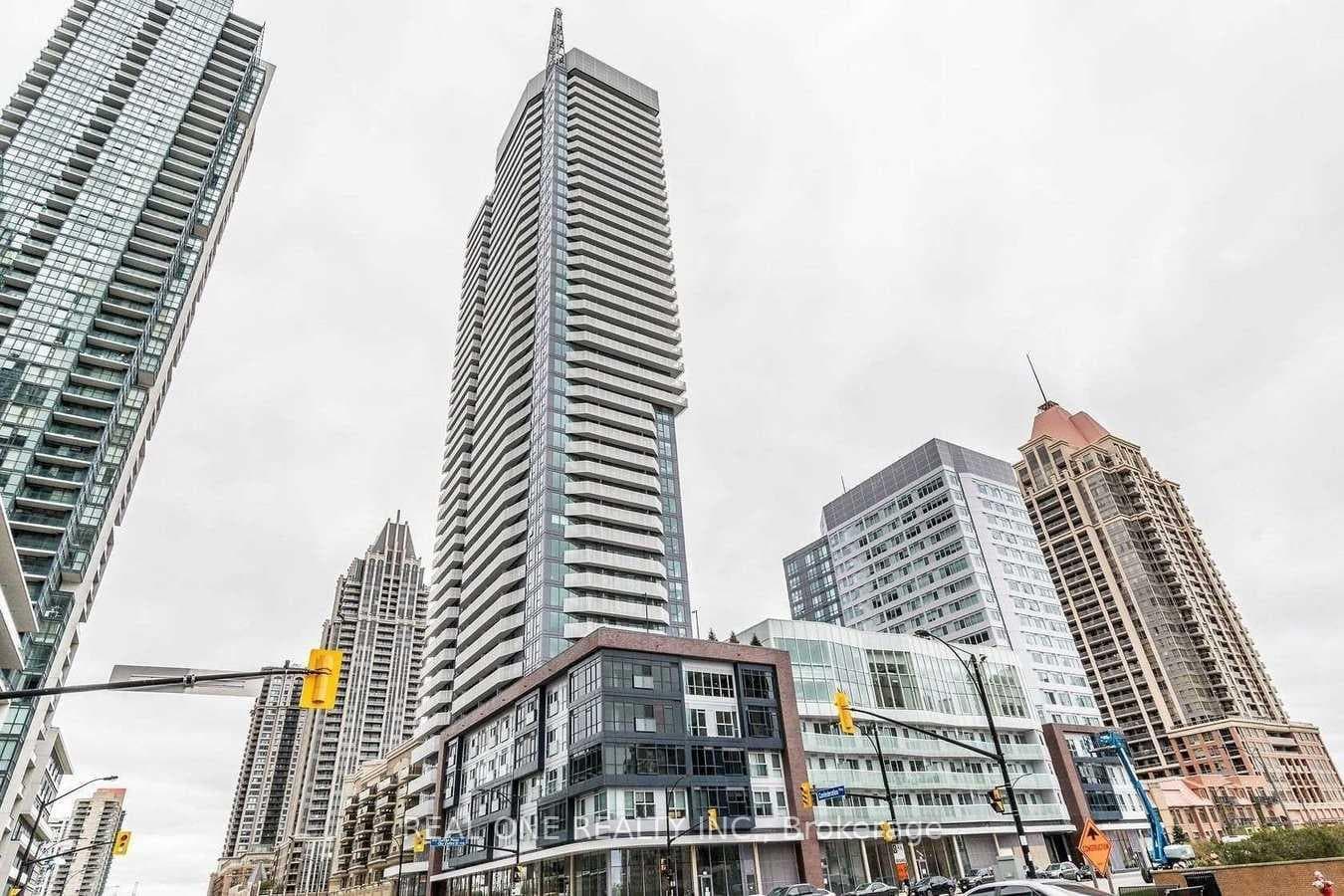 4065 Confederation Parkway Unit 3305, Mississauga