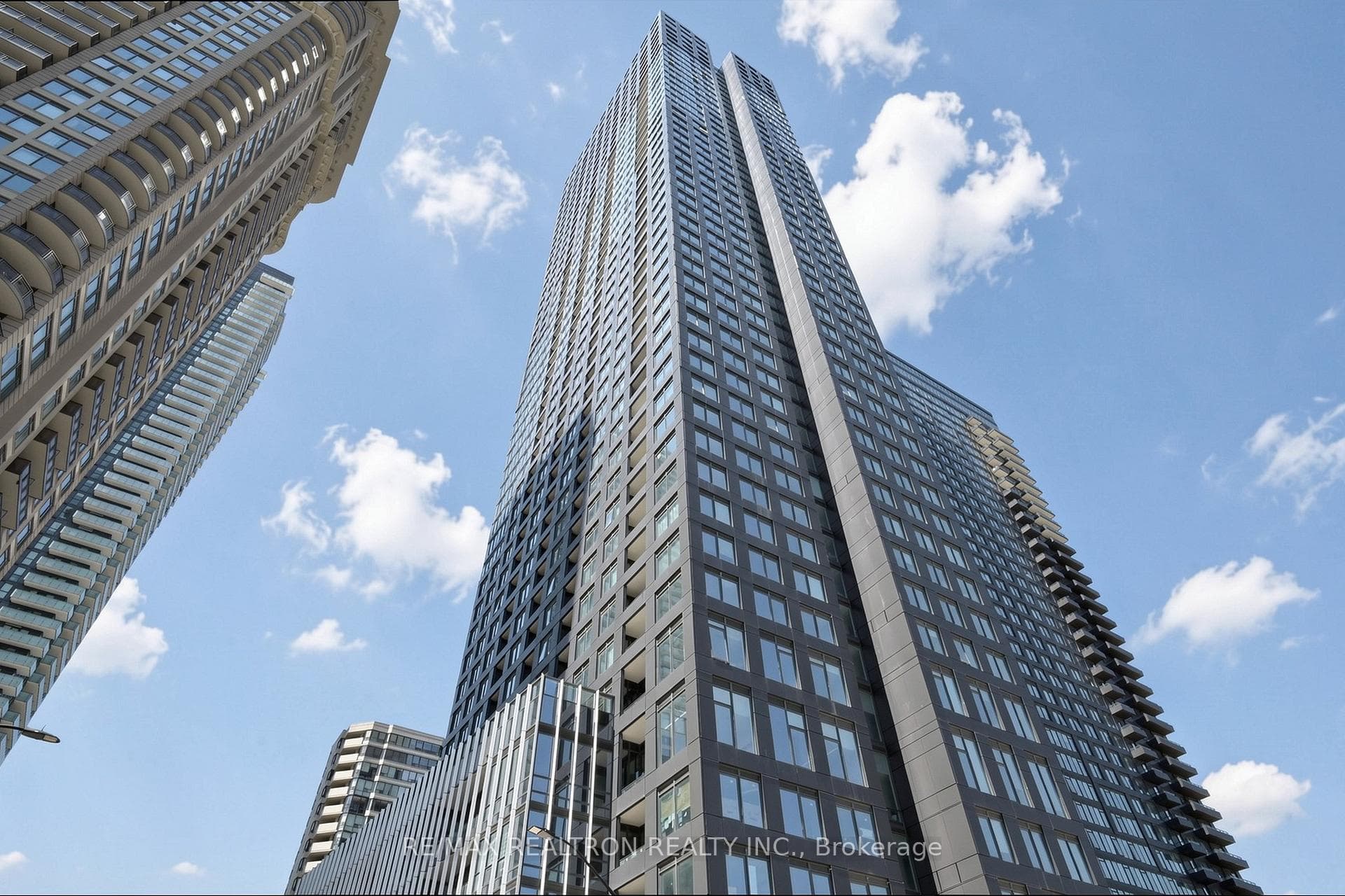 395 Square One Drive Unit 3807, Mississauga